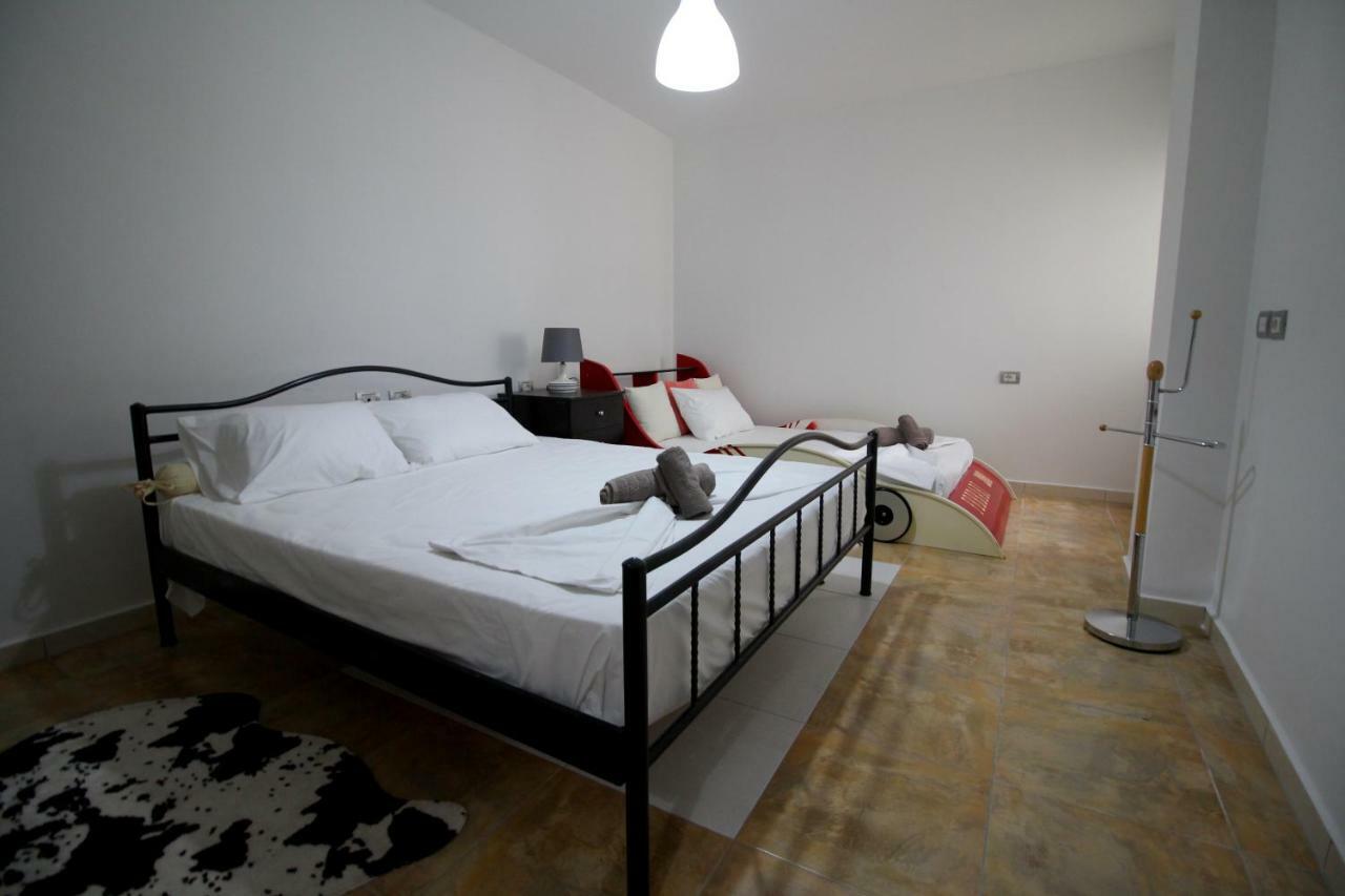 Gregor Apartments Sarandë 外观 照片